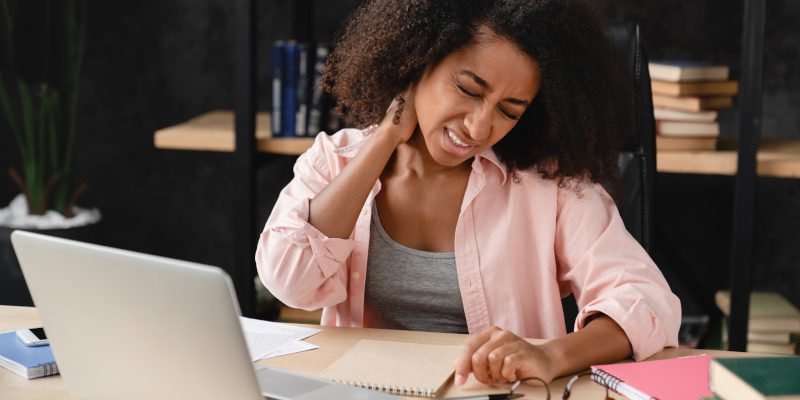 How Lifestyle Choices Contribute to Chronic Neck Pain