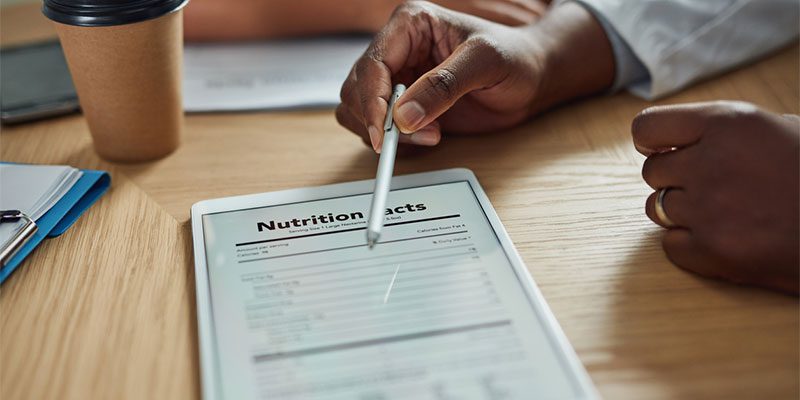 How a Nutritionist Can Help You Meet Your Weight Loss Goals