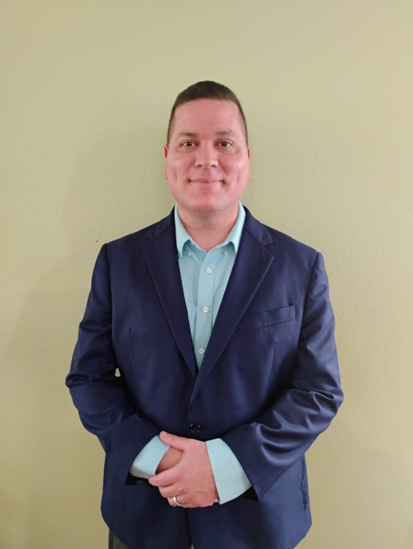 Dr. Ivan D. Nieves